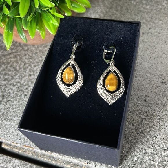 NWT Yellow Tigers Eye Earrings in Silver Tone Magnetic Setting Boho ETHNIC - Picture 5 of 5